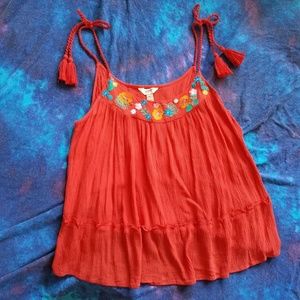 Arizona Jean Co. Red Embroidered Flower Top, XXL
